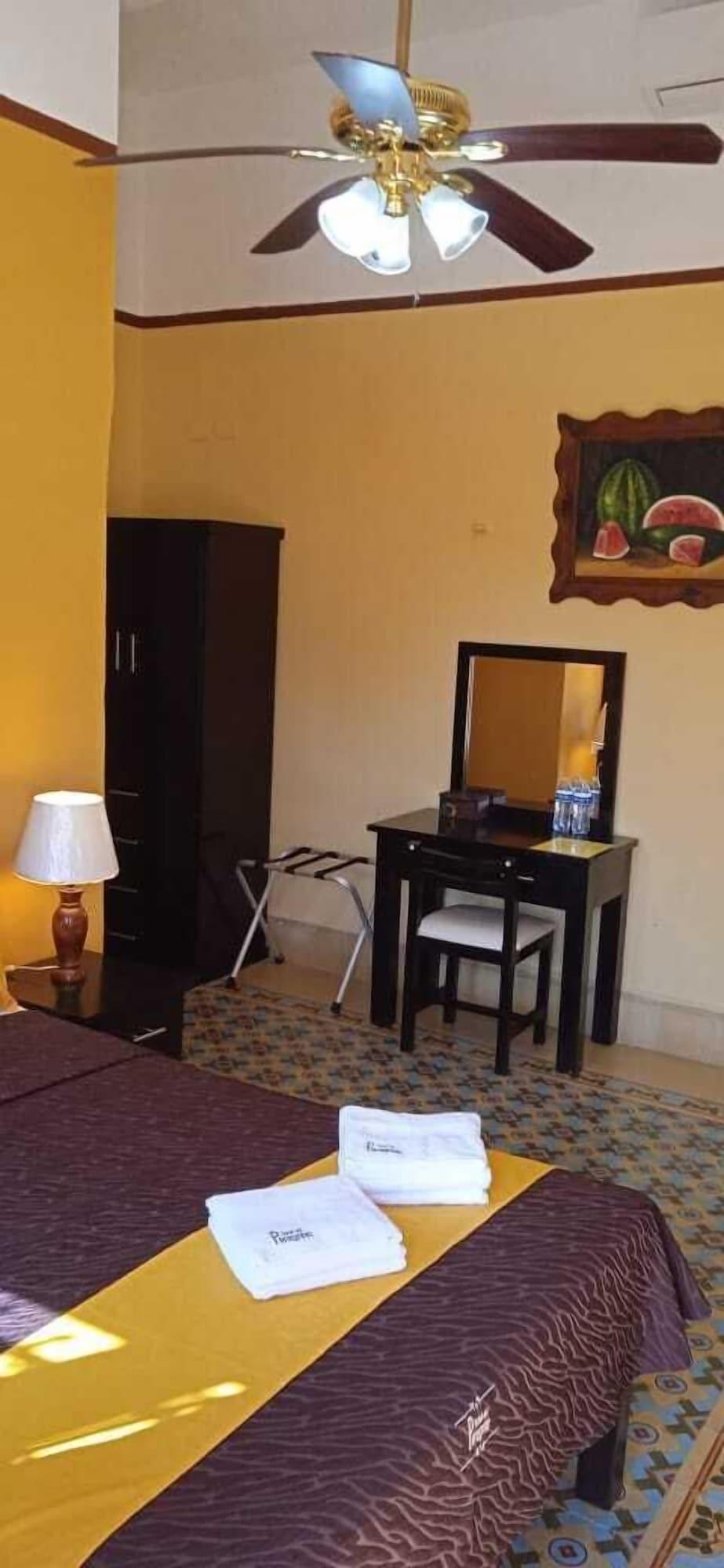 Hotel Del Peregrino Boutique Hotel Mérida Dış mekan fotoğraf
